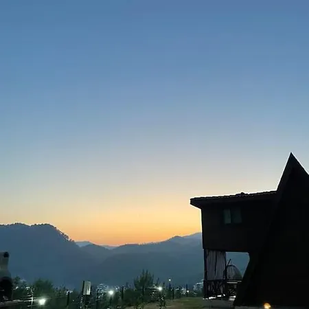 Doganin Icinde Lueks Jakuzili Balayi Bungalovu Chalet