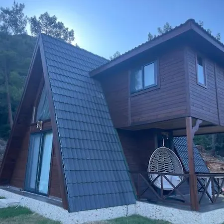 Chalet Doganin Icinde Lueks Jakuzili Balayi Bungalovu Kumluca